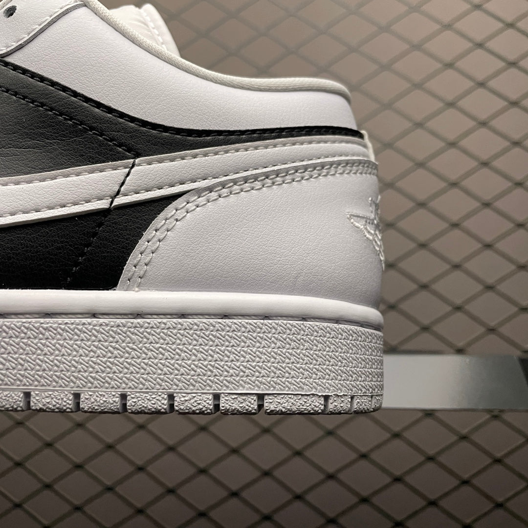 NIKE WMNS AIR JORDAN 1 LOW "PANDA"