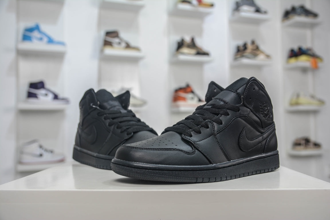 Nike Air Jordan 1 Mid "Triple Black"