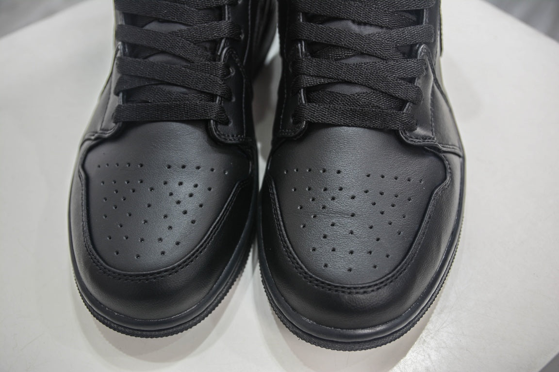 Nike Air Jordan 1 Mid "Triple Black"
