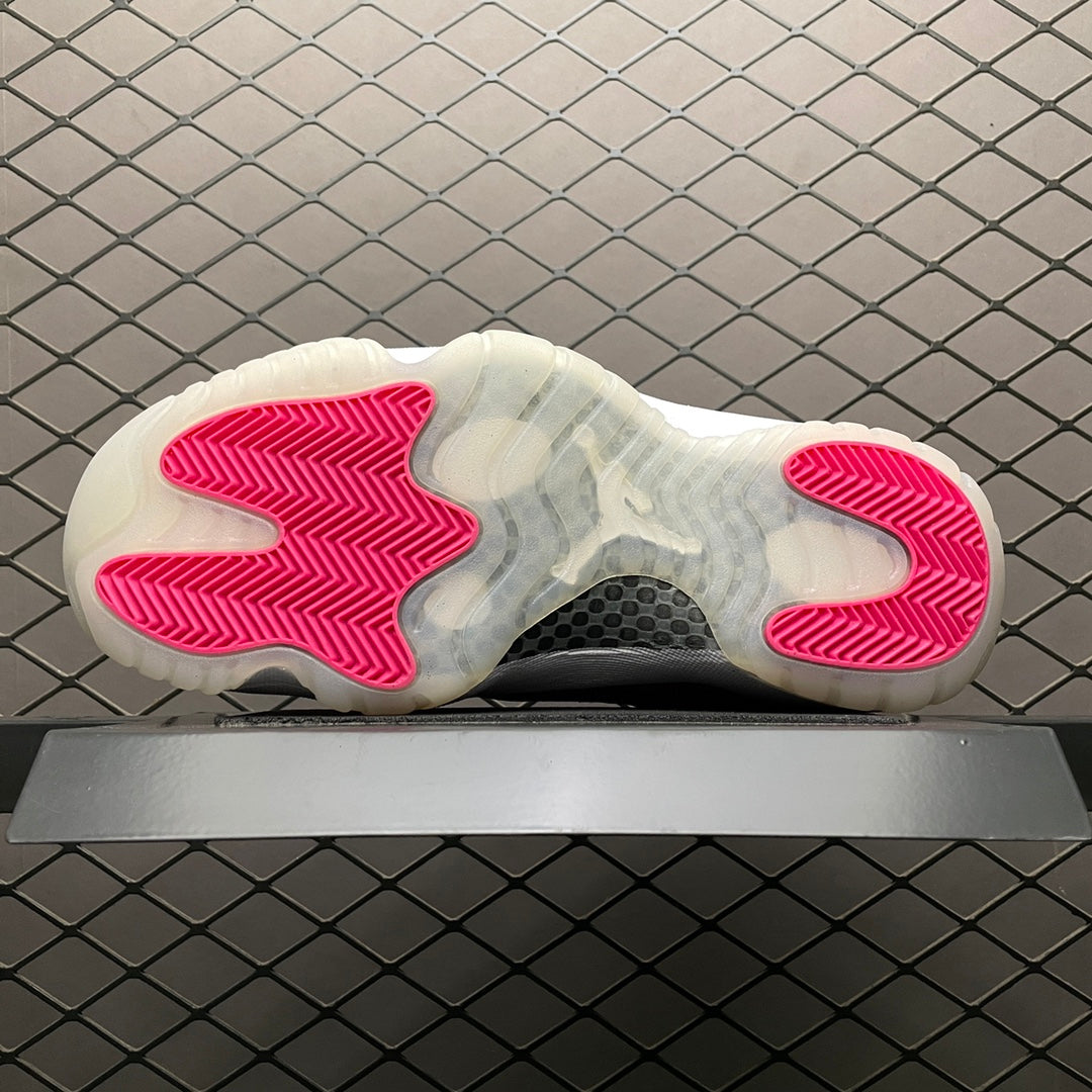 Nike WMNS Air Jordan 11 Low "Snakeskin Pink"