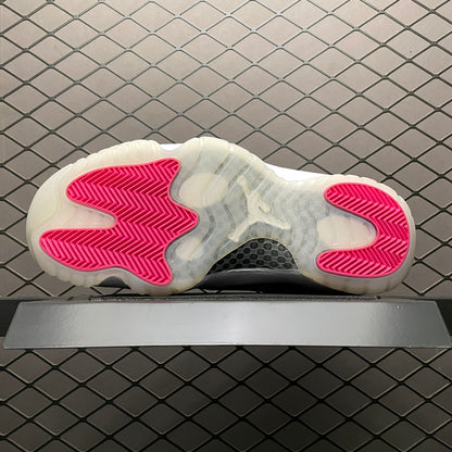 Nike WMNS Air Jordan 11 Low "Snakeskin Pink"