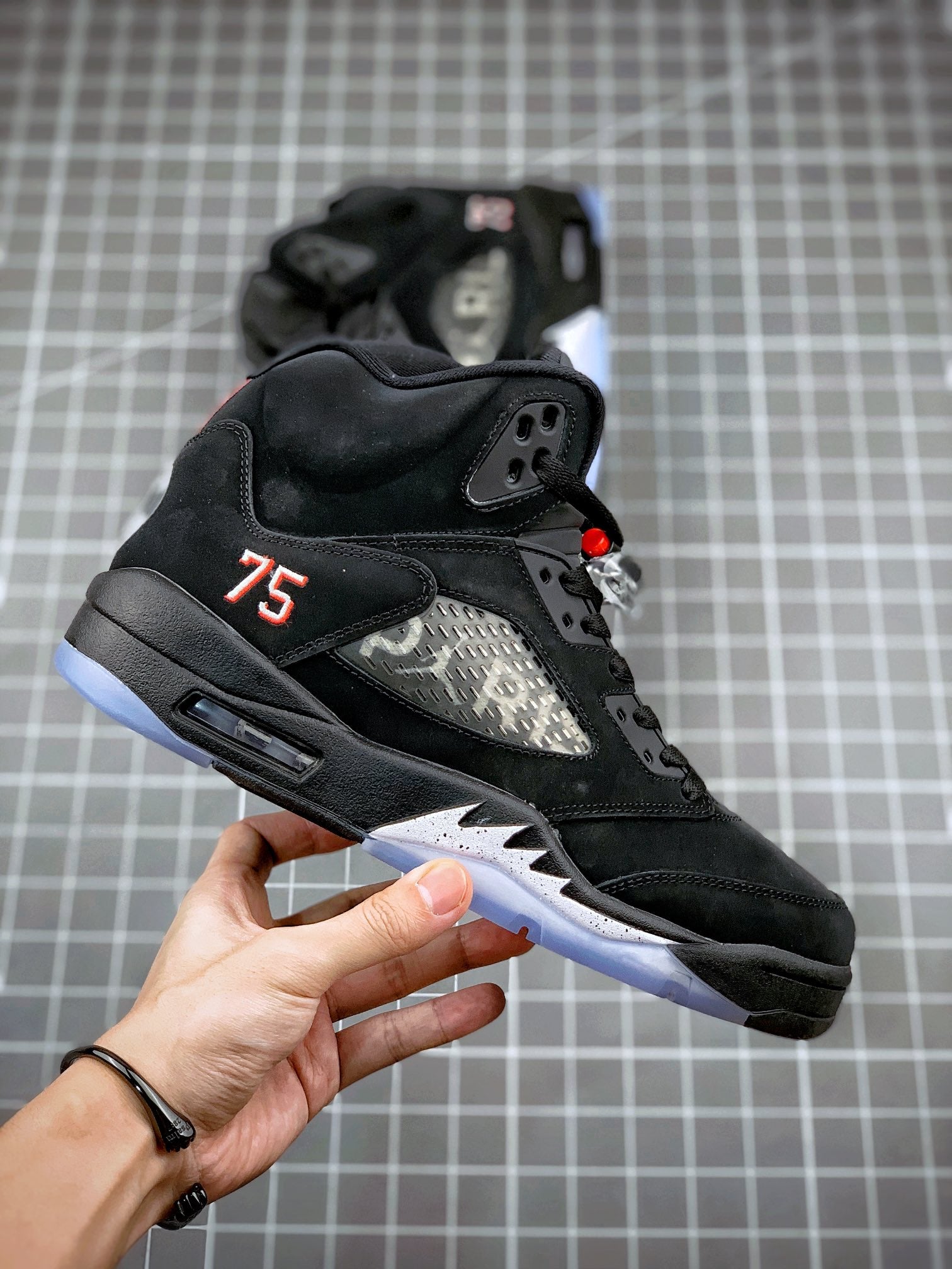 NIKE AIR JORDAN 5 PARIS SAINT-GERMAIN BLACK/CEMENT GREY