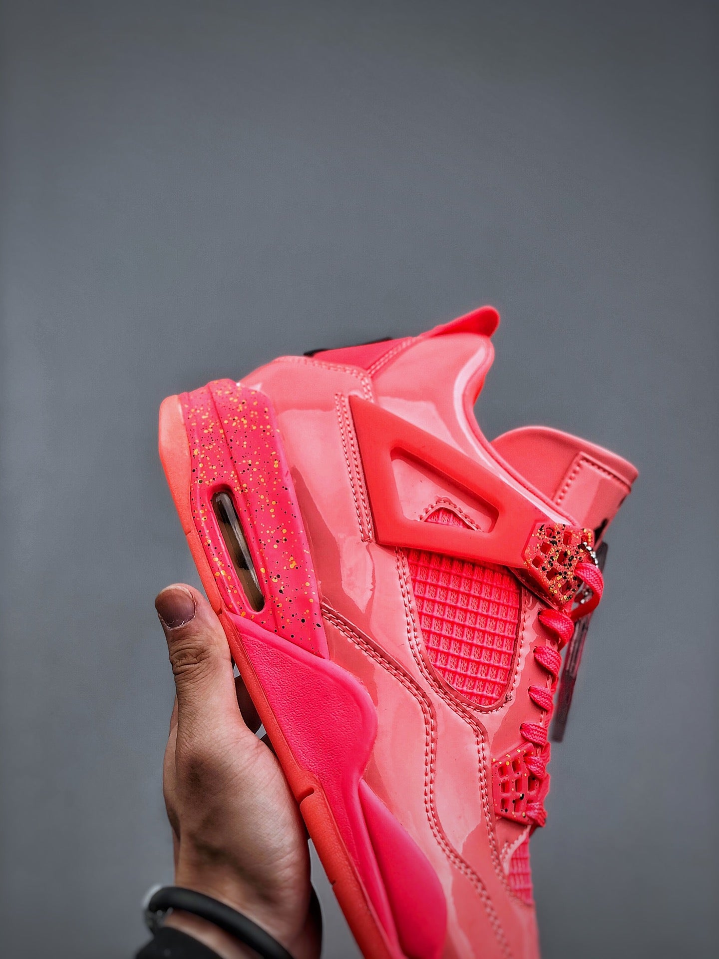 Nike WMNS Air Jordan 4 Retro "Hot Punch"