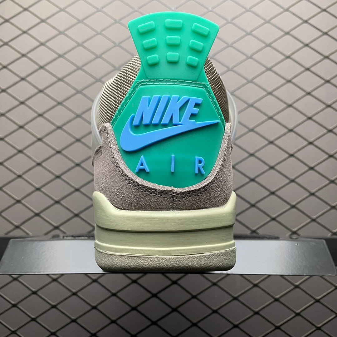 UNION × NIKE AIR JORDAN 4 SP "TAUPE HAZE"