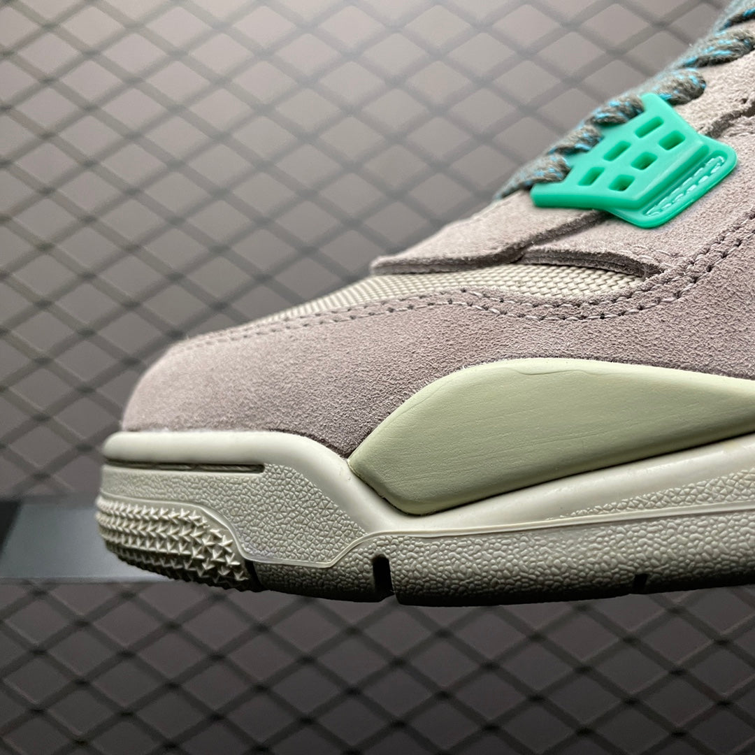 UNION × NIKE AIR JORDAN 4 SP "TAUPE HAZE"