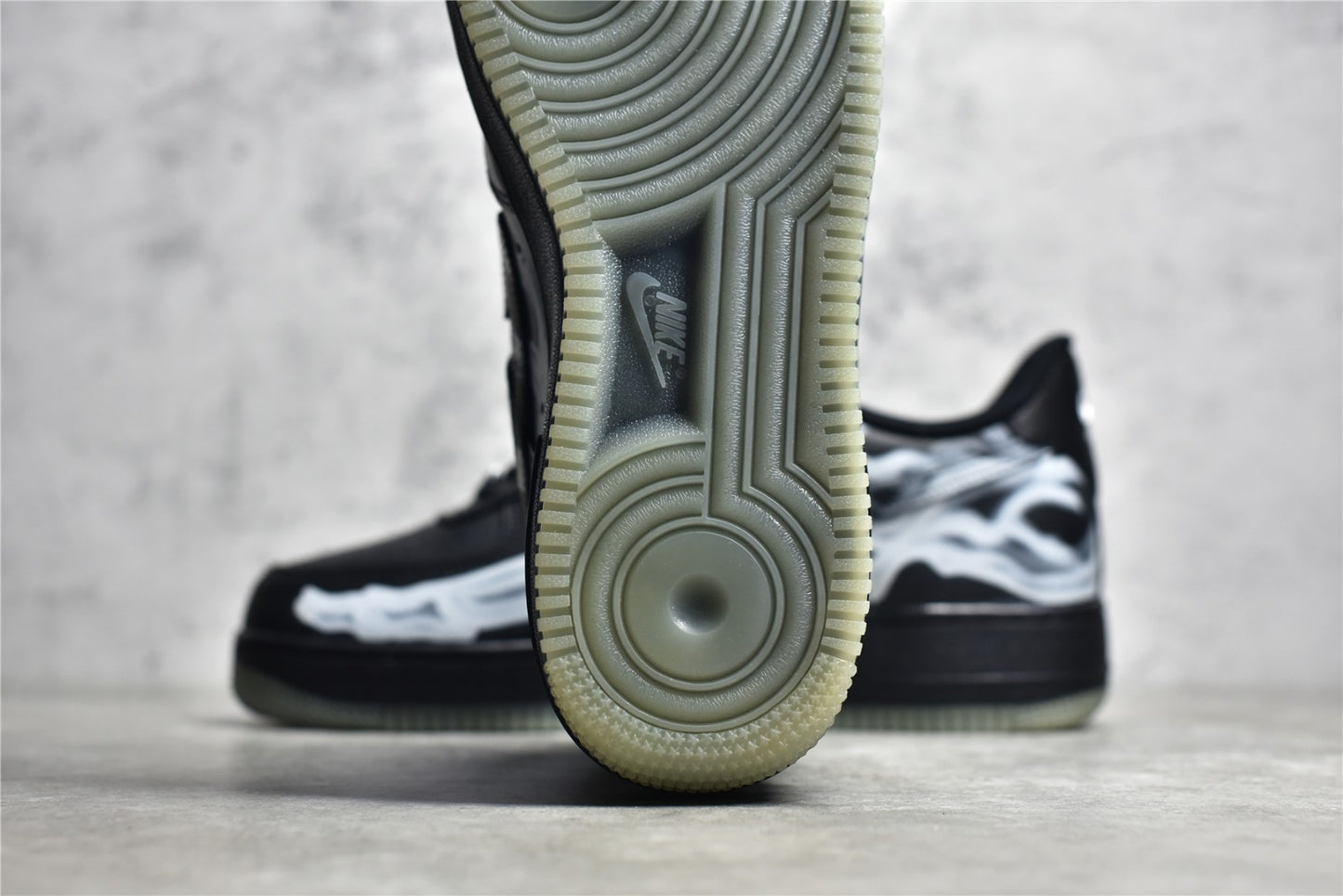 NIKE AIR FORCE 1 LOW "BLACK SKELETON"