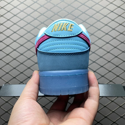 Nike SB Dunk Low Pro "Philadelphia Phillies/Valor Blue and Team Maroon"
