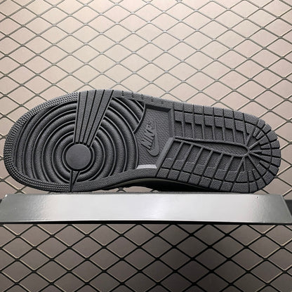 Nike Air Jordan 1 Retro High OG "Black and Smoke Grey"