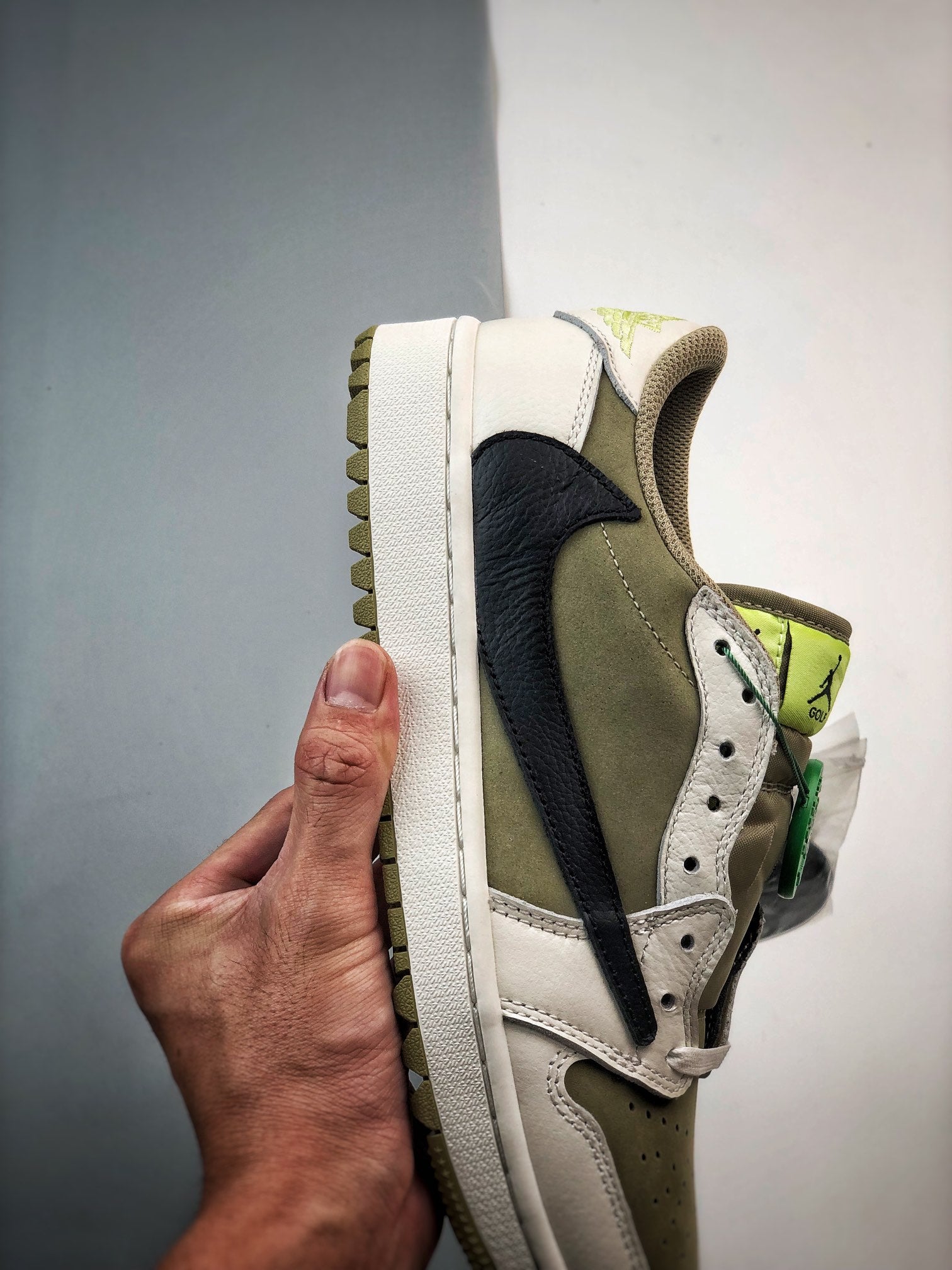 Travis Scott × Nike Air Jordan 1 Low Golf NRG "Neutral Olive"