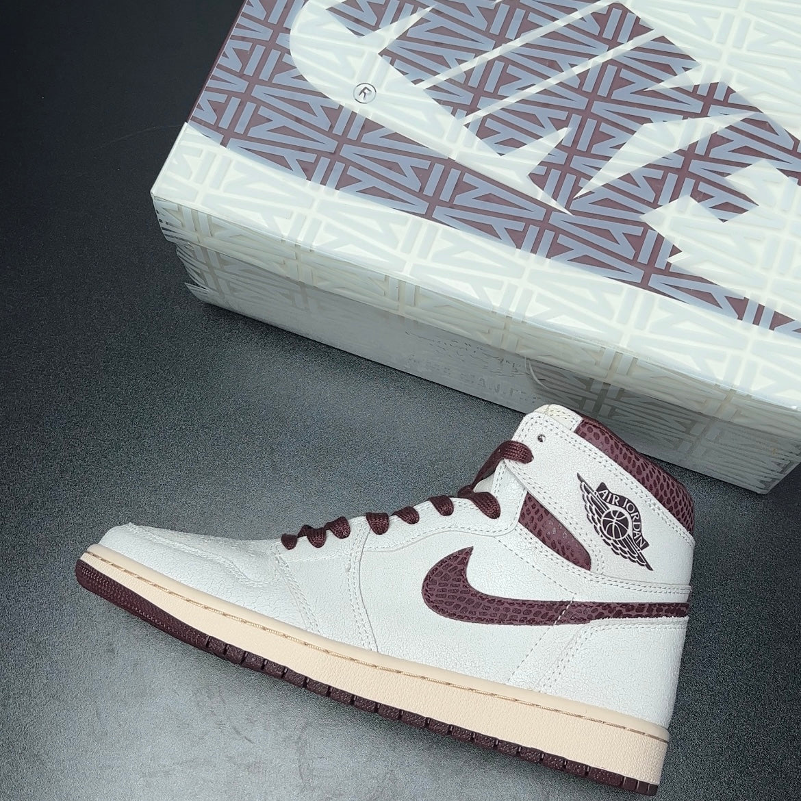 【LJR】A Ma Maniere × Nike Air Jordan 1 RETRO High OG "Sail and Burgundy" LJR