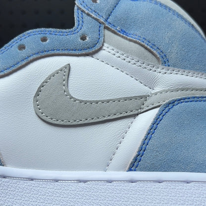 Nike Air Jordan 1 High OG "Hyper Royal"