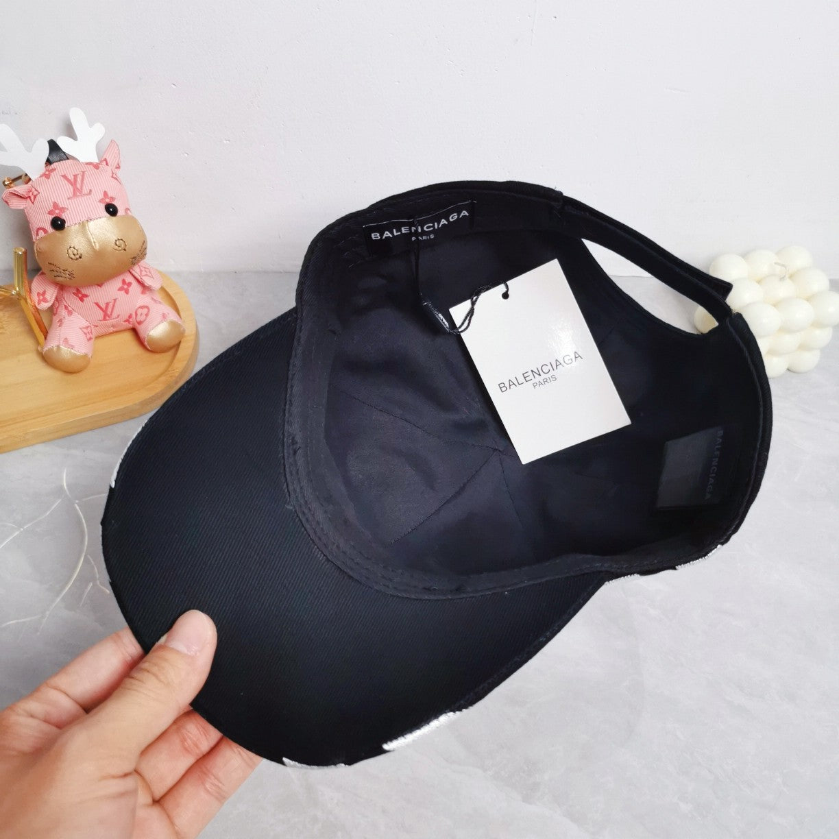 Balenciaga baseball cap