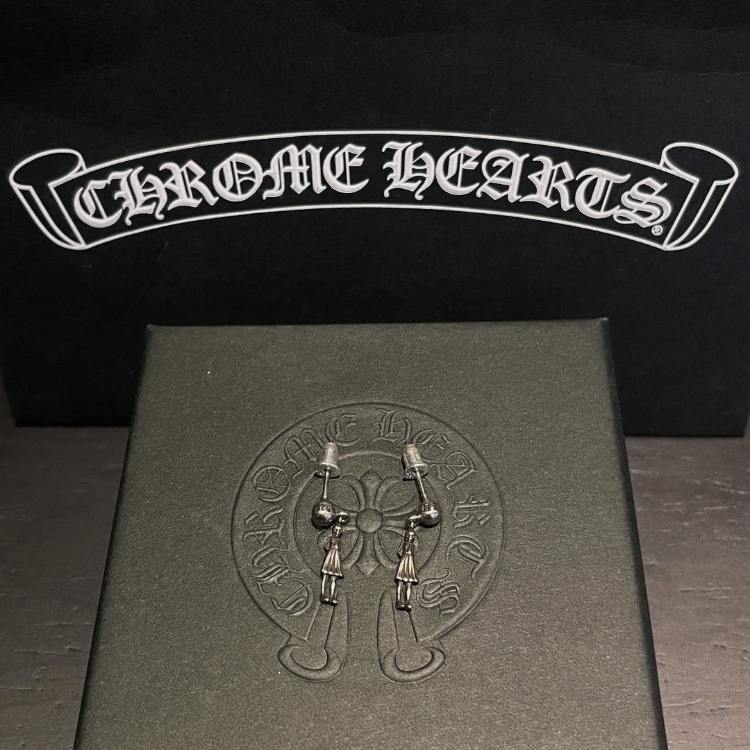 Chrome Hearts foti Miss Skeleton earrings
