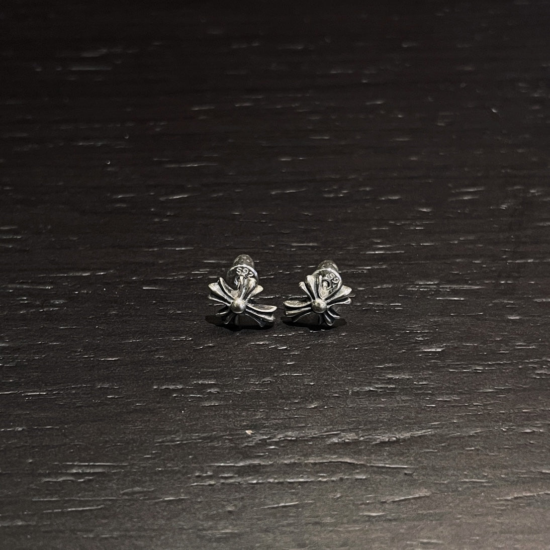 CHROME HEARTS Long Cross Flower Earrings