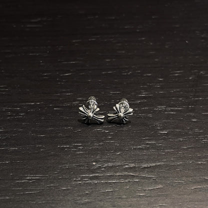 CHROME HEARTS Long Cross Flower Earrings