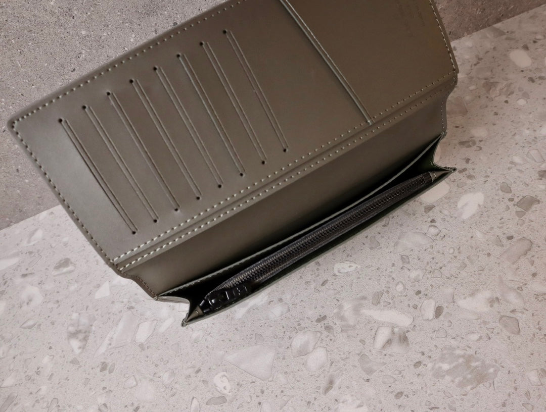 Louis Vuitton Zippy Wallet Horizontal