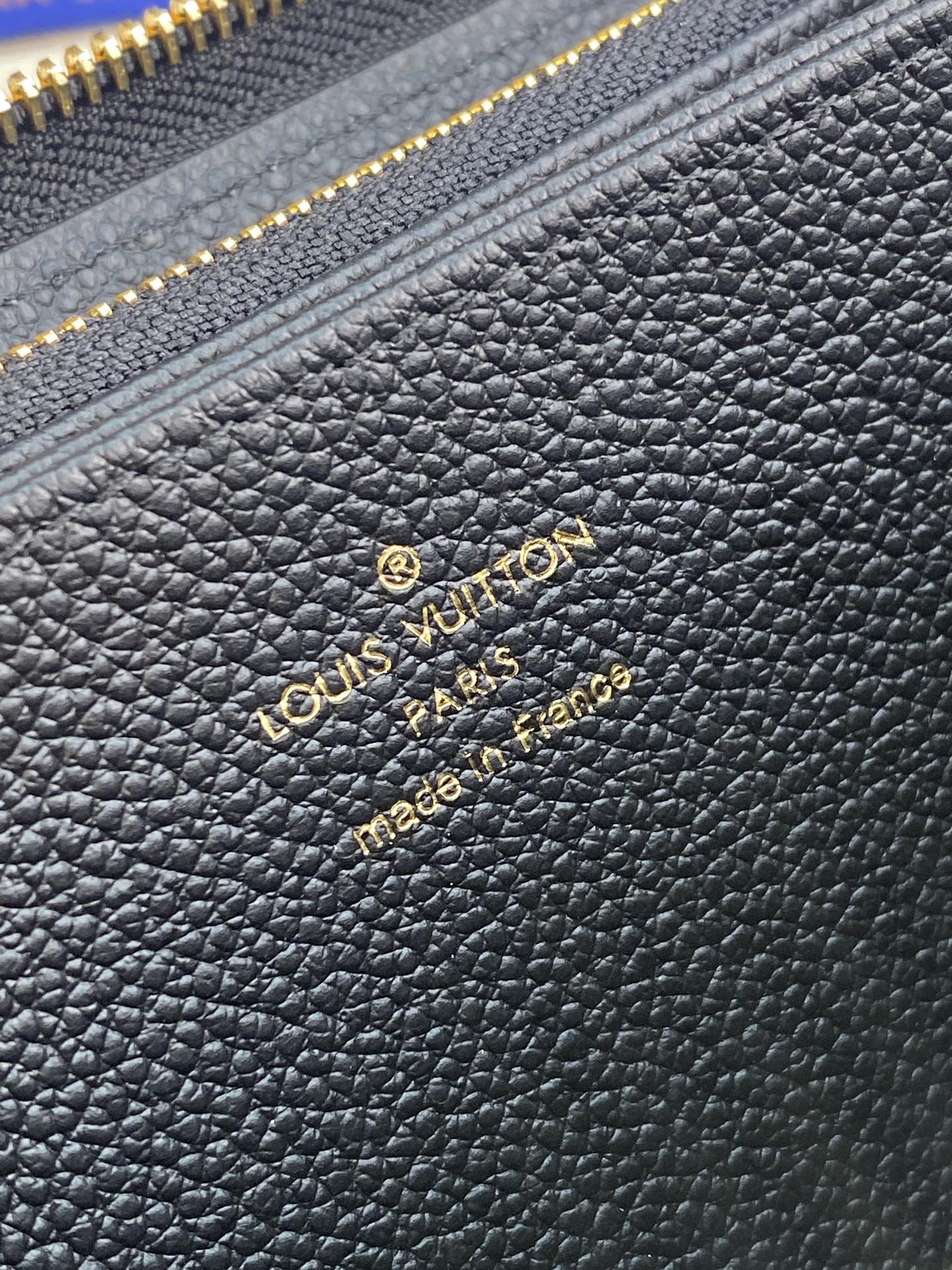 Louis Vuitton Zippy Wallet