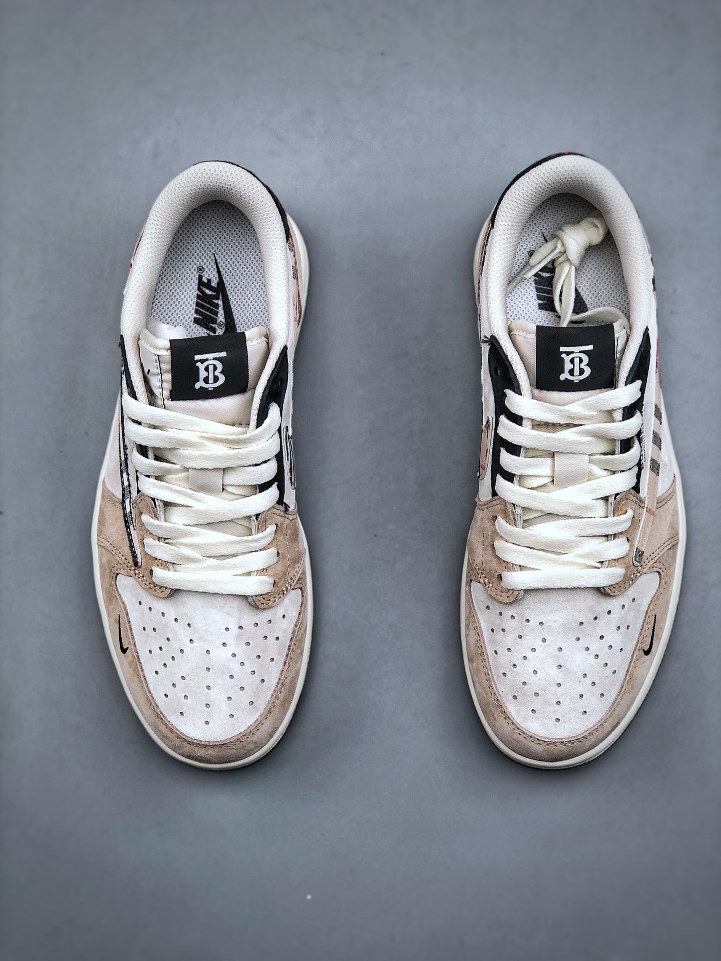 Travis Scott x Nike Air Jordan 1 Low x BURBERRY Air Jordan 1 Low