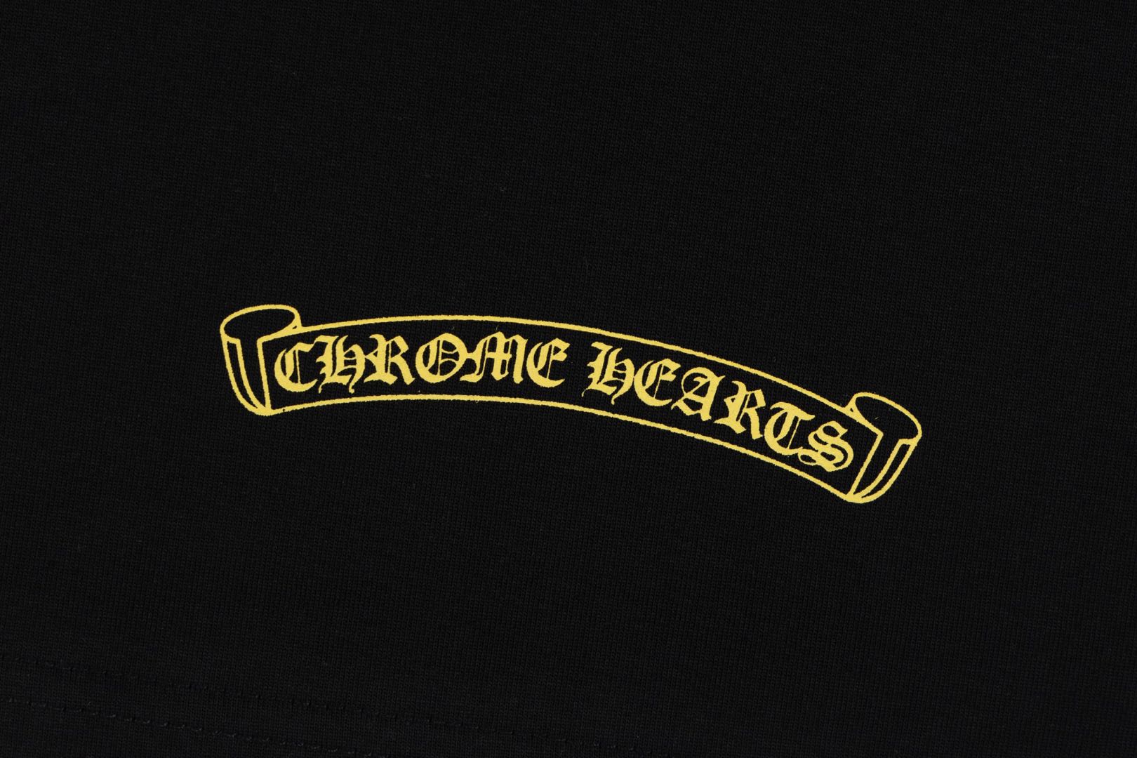 Chrome Hearts 20th Anniversary Hong Kong Exclusive Gold Glitter Short Sleeve T-Shirt