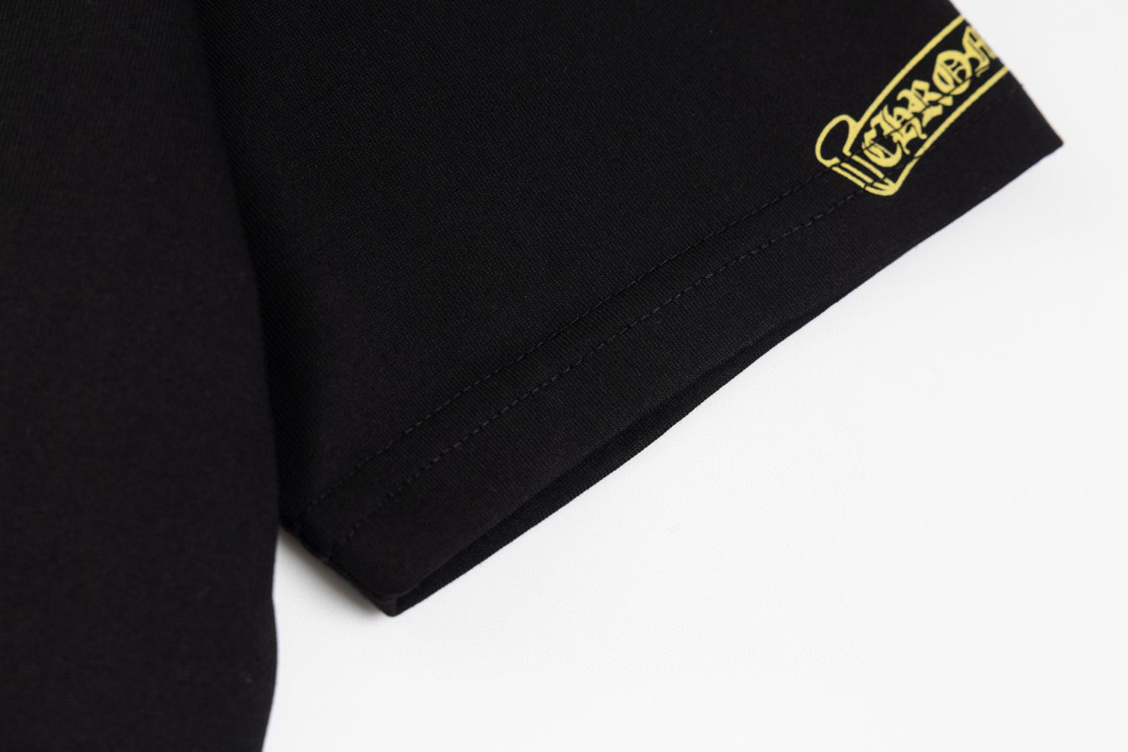 Chrome Hearts 20th Anniversary Hong Kong Exclusive Gold Glitter Short Sleeve T-Shirt