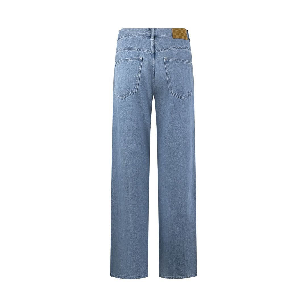 Louis Vuitton skateboard jeans