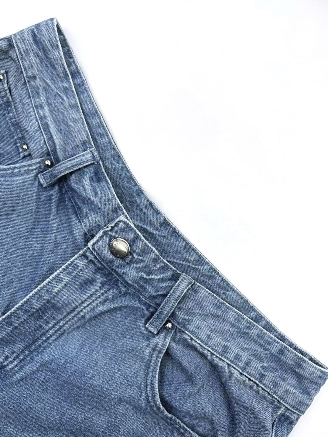 Louis Vuitton skateboard jeans