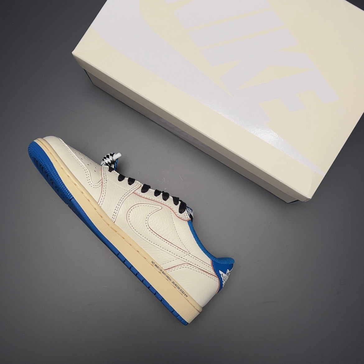 【LJR】Travis Scott × Fragment × Nike Air Jordan 1 Low OG "Sail/Military Blue" LJR