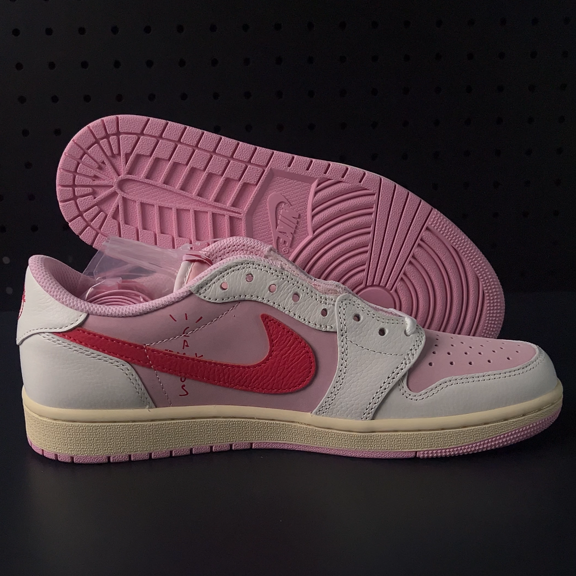 【LJR】Travis Scott × Nike Air Jordan 1 Low OG "Sail/Tropical Pink"