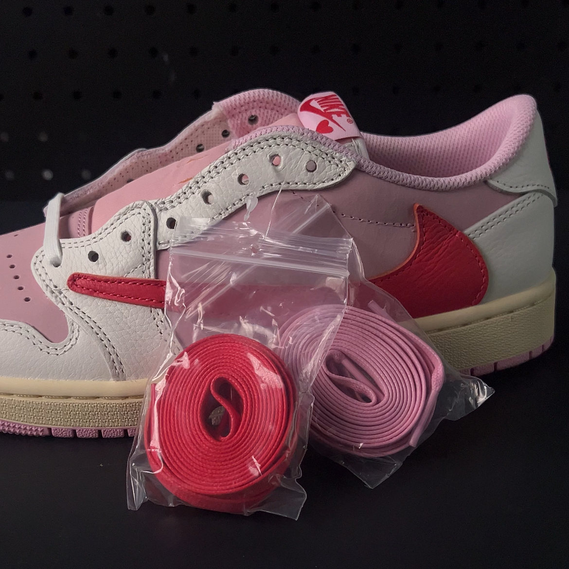 【LJR】Travis Scott × Nike Air Jordan 1 Low OG "Sail/Tropical Pink"