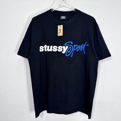 Stussy Sport Script Tee - BLACK  スポーツ スクリプト T シャツ-BLACK
