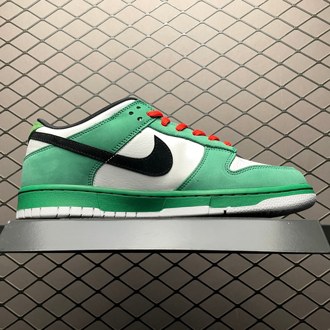Nike SB Dunk Low "Heineken board shoes