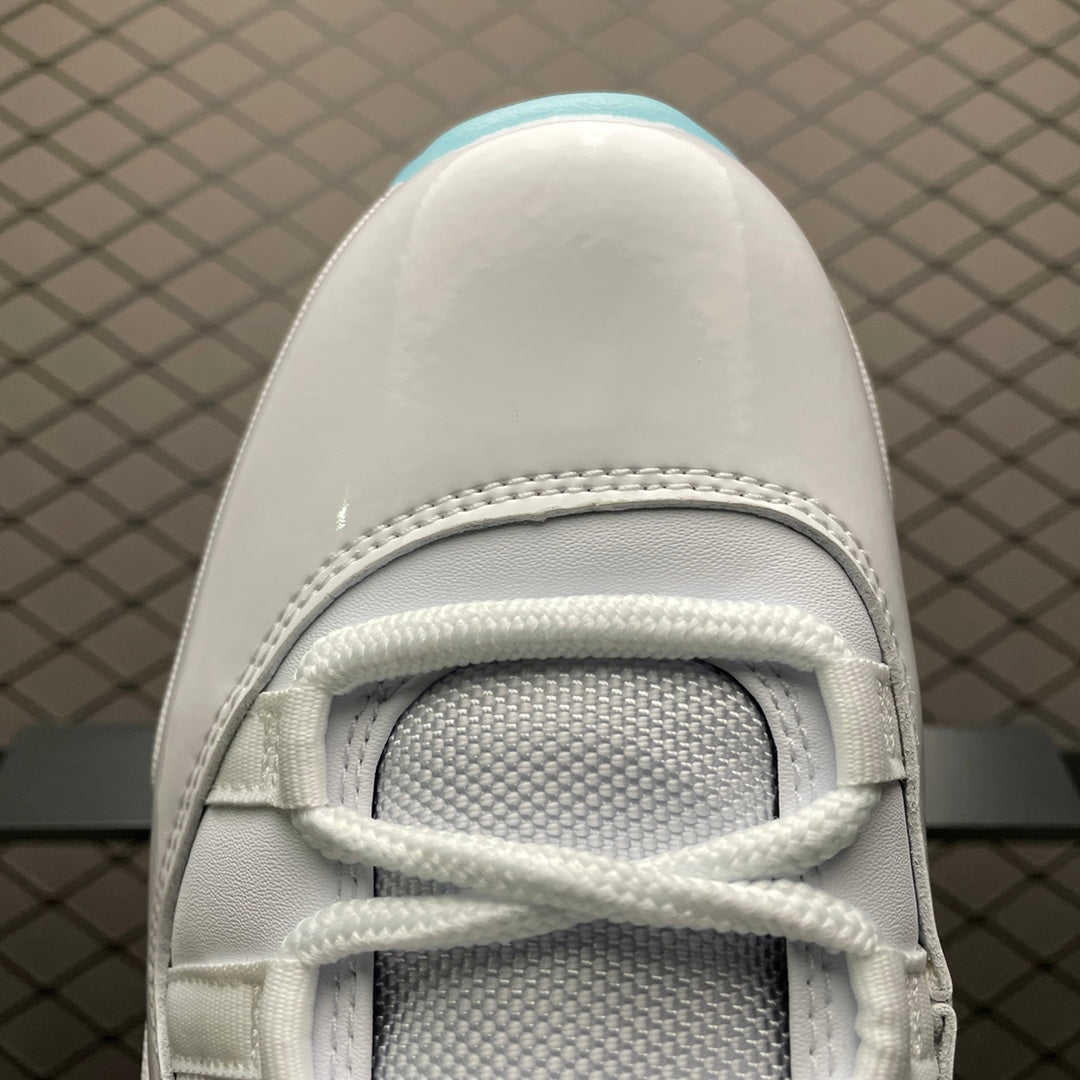 NIKE AIR JORDAN 11 RETRO LEGEND BLUE (2014)