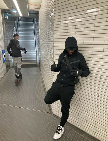 Tech fleece Black パーカー