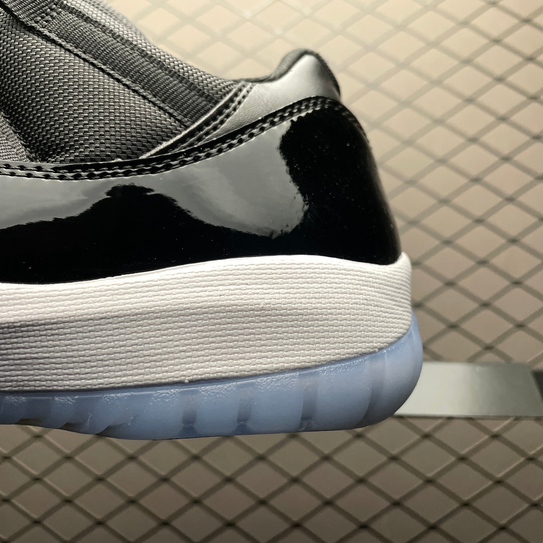 Nike Air Jordan 11 Retro Low "Space Jam"