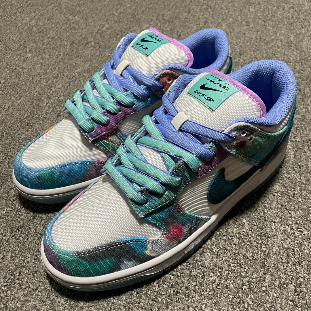 Futura × Nike SB Dunk Low "White and Geode Teal
