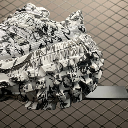 BALENCIAGA BOUNCER EXTREME Graffiti Sneakers
