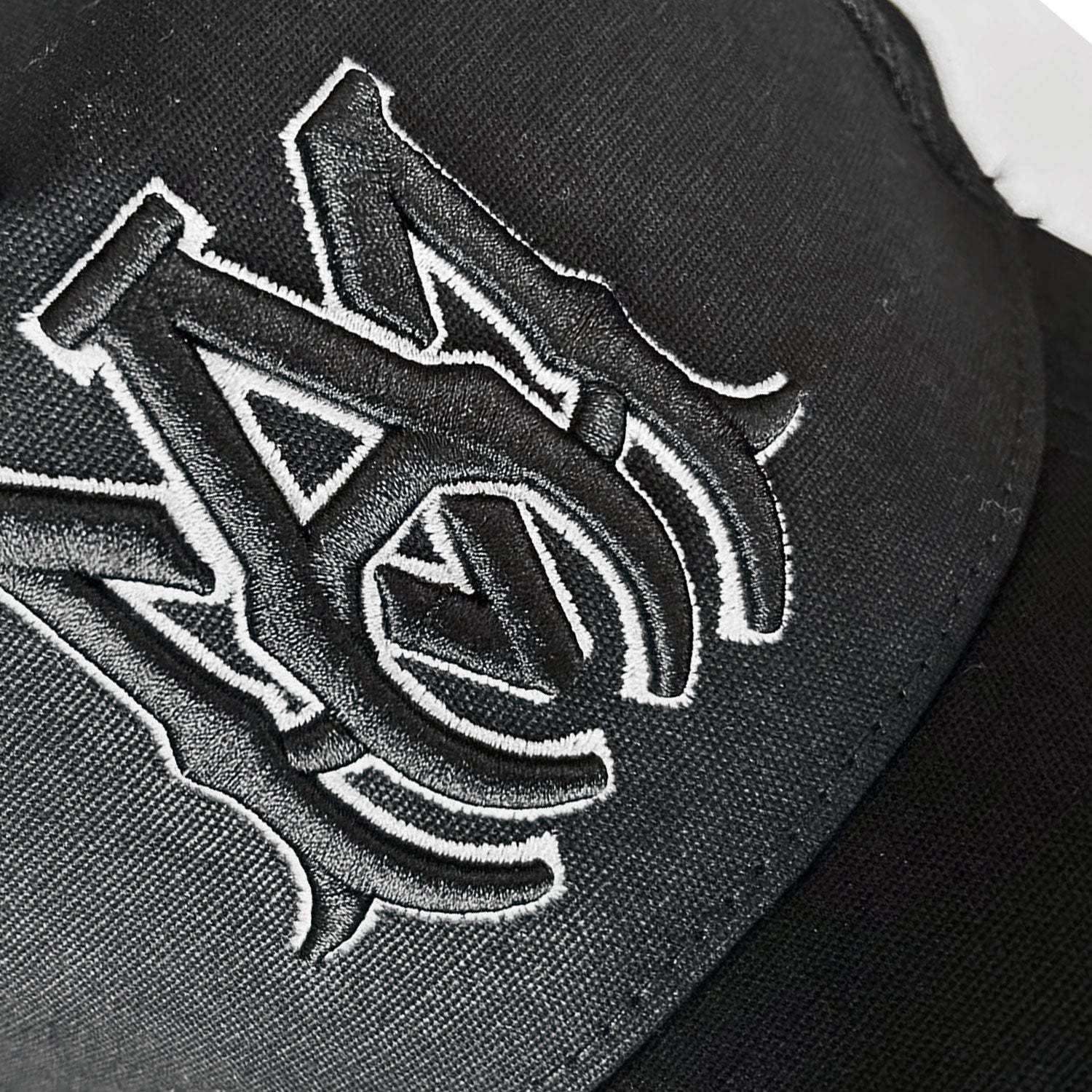 Amiri hat