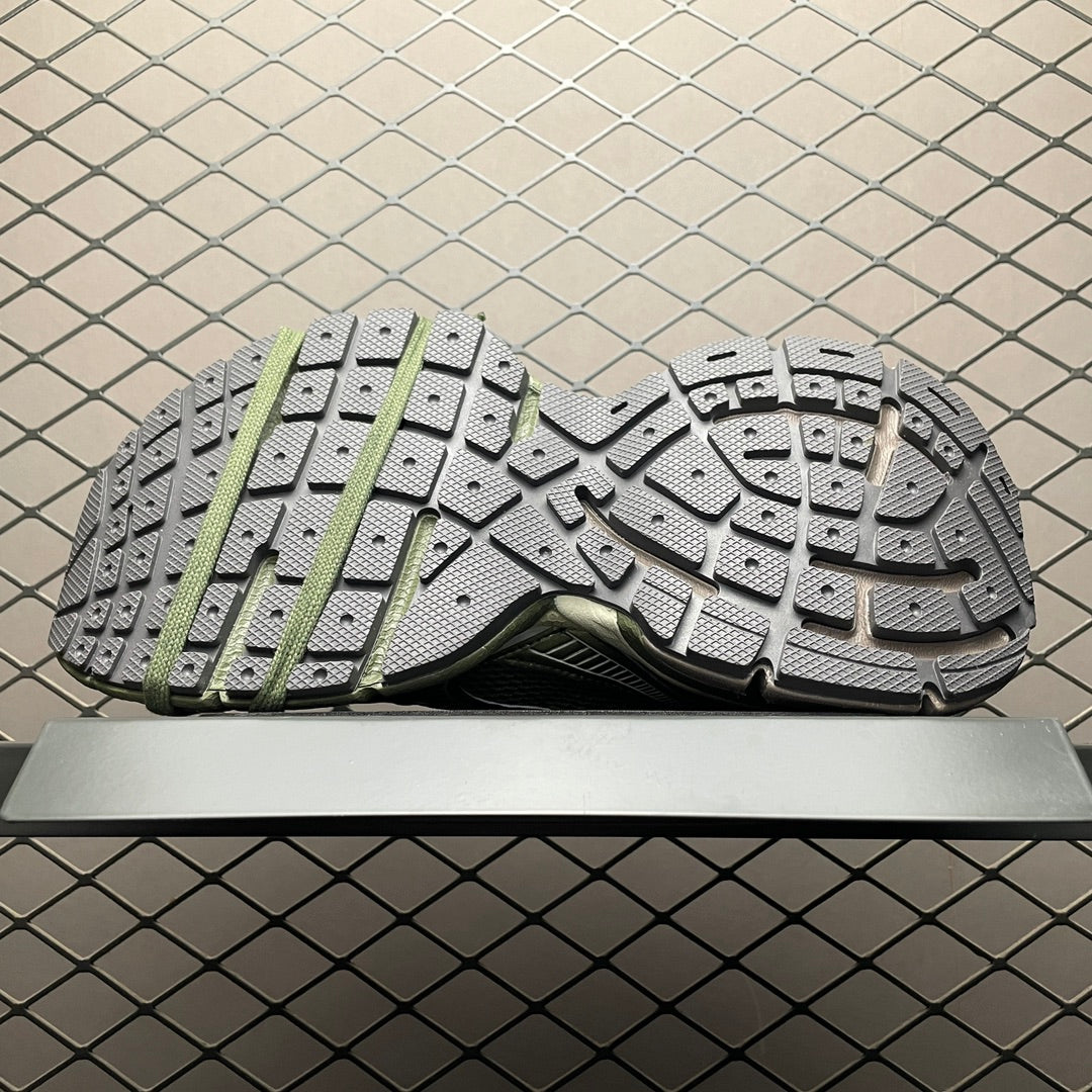 BALENCIAGA 3XL Sneaker "Dark Green/Light Beige"