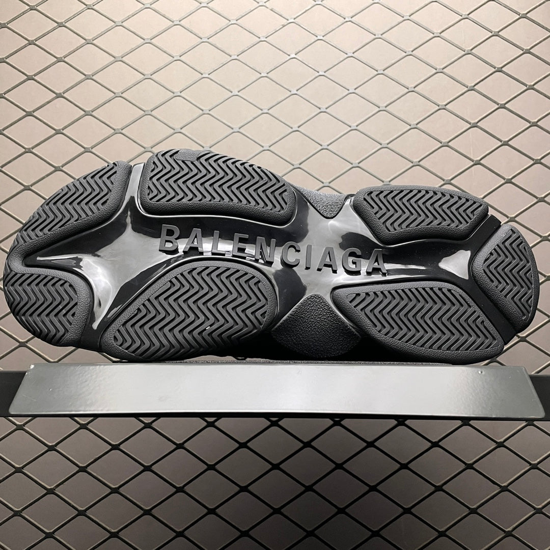 バレンシアガ カジュアルシューズ/Balenciaga Triple S Dad Shoes "Black"