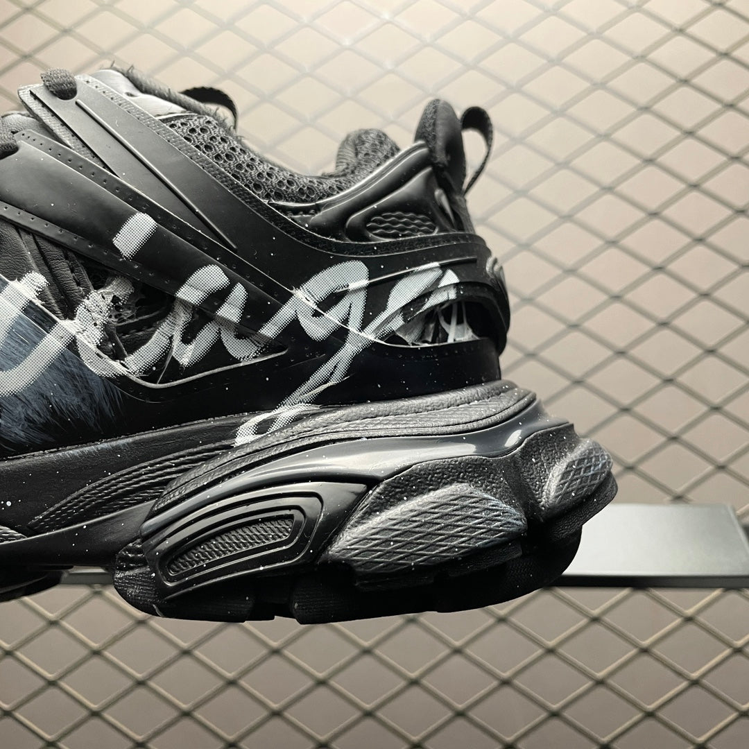 Balenciaga Track Signature Casual shoes