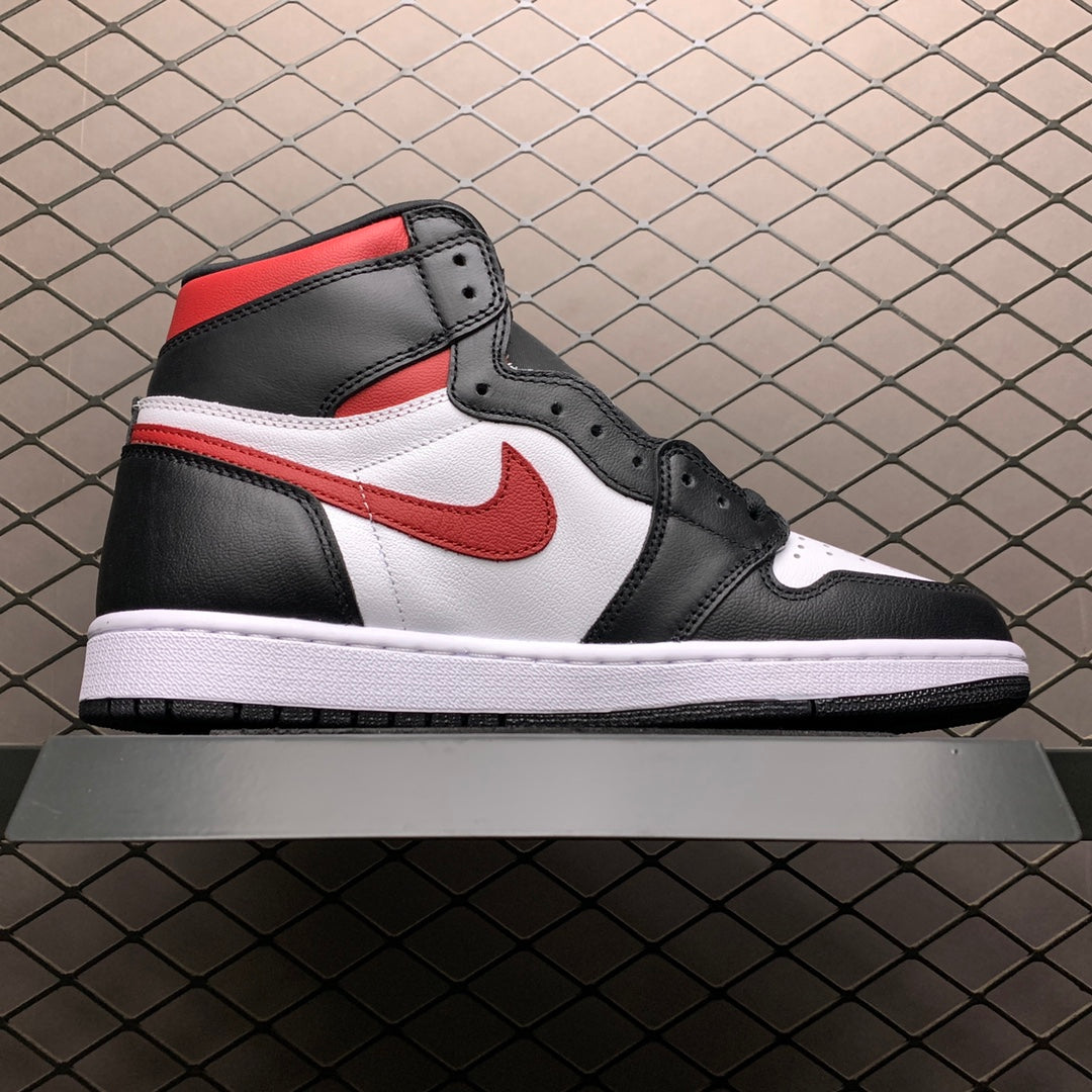 Nike Air Jordan 1 Retro High "Black/White/Sail/Gym Red"