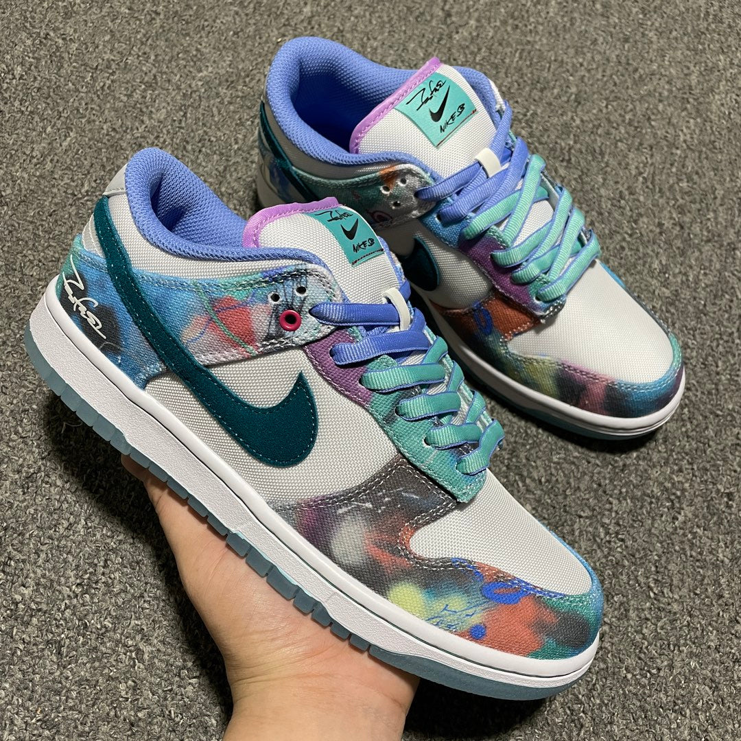 Futura × Nike SB Dunk Low "White and Geode Teal