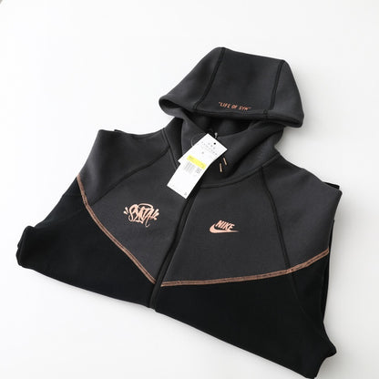 Syna Techfleece セットアップ