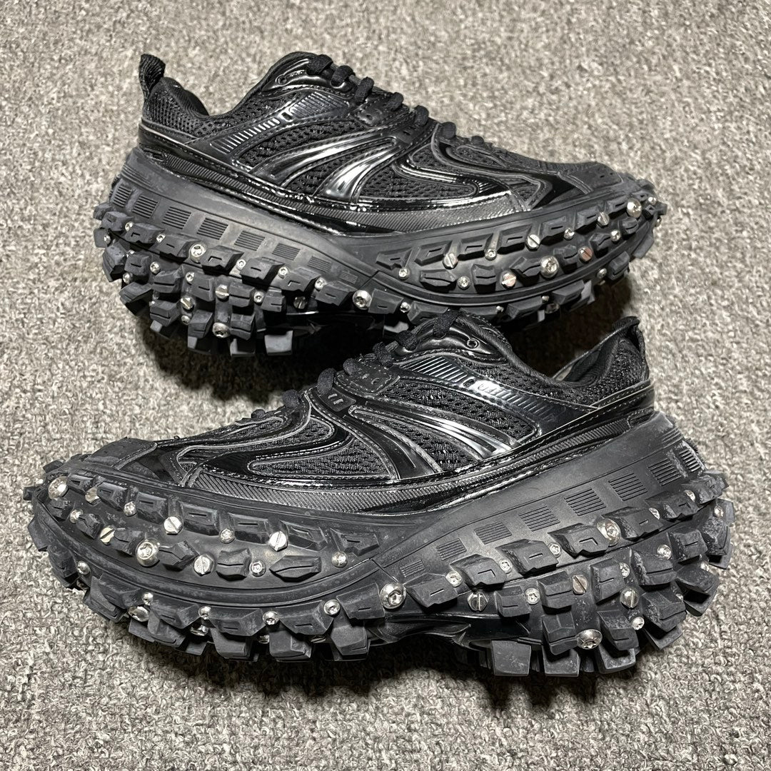 BALENCIAGA Bouncer (Defender) Screw Sneaker With Piercings"Black"