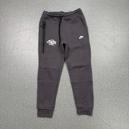 Syna Techfleece セットアップ