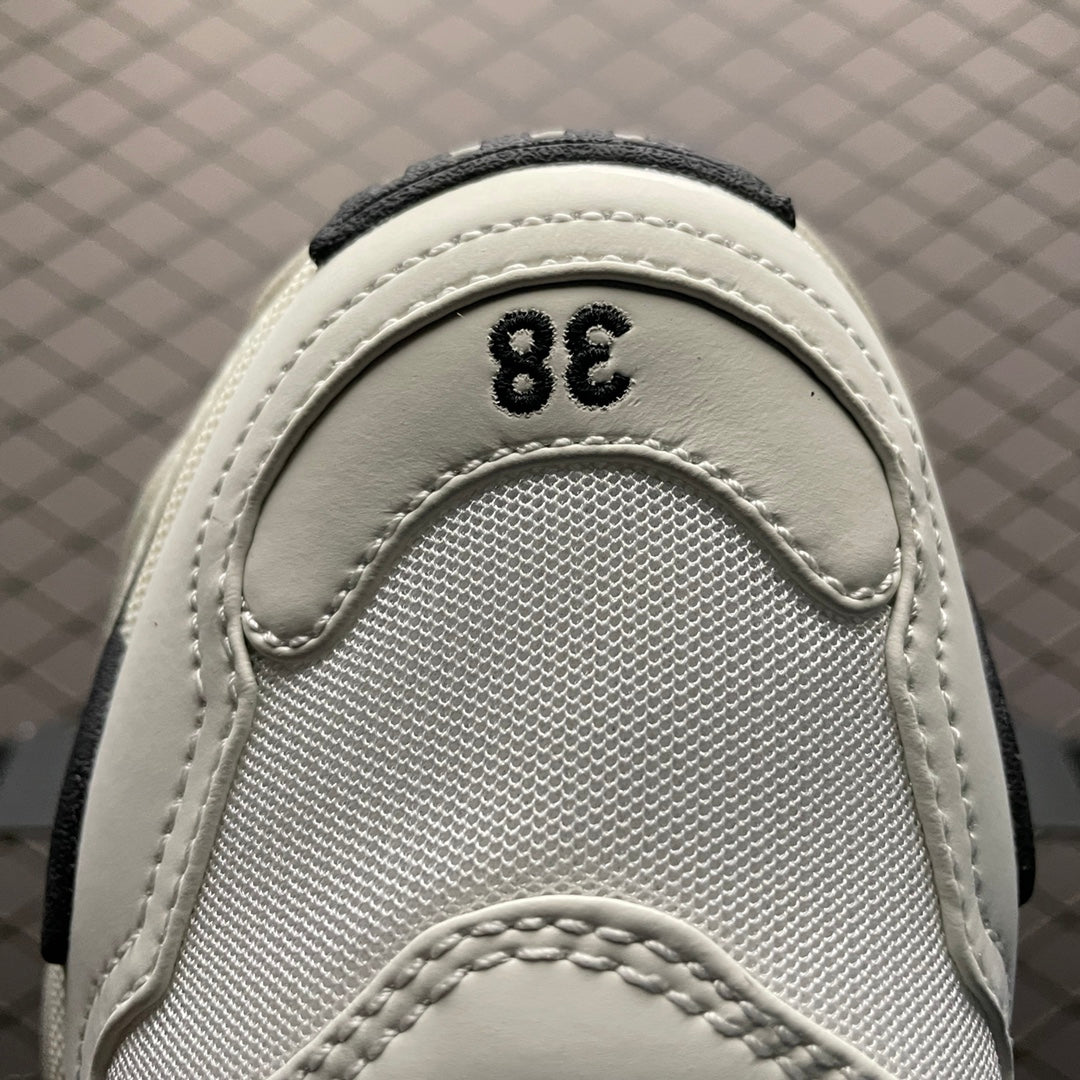 BALENCIAGA Triple S "White"