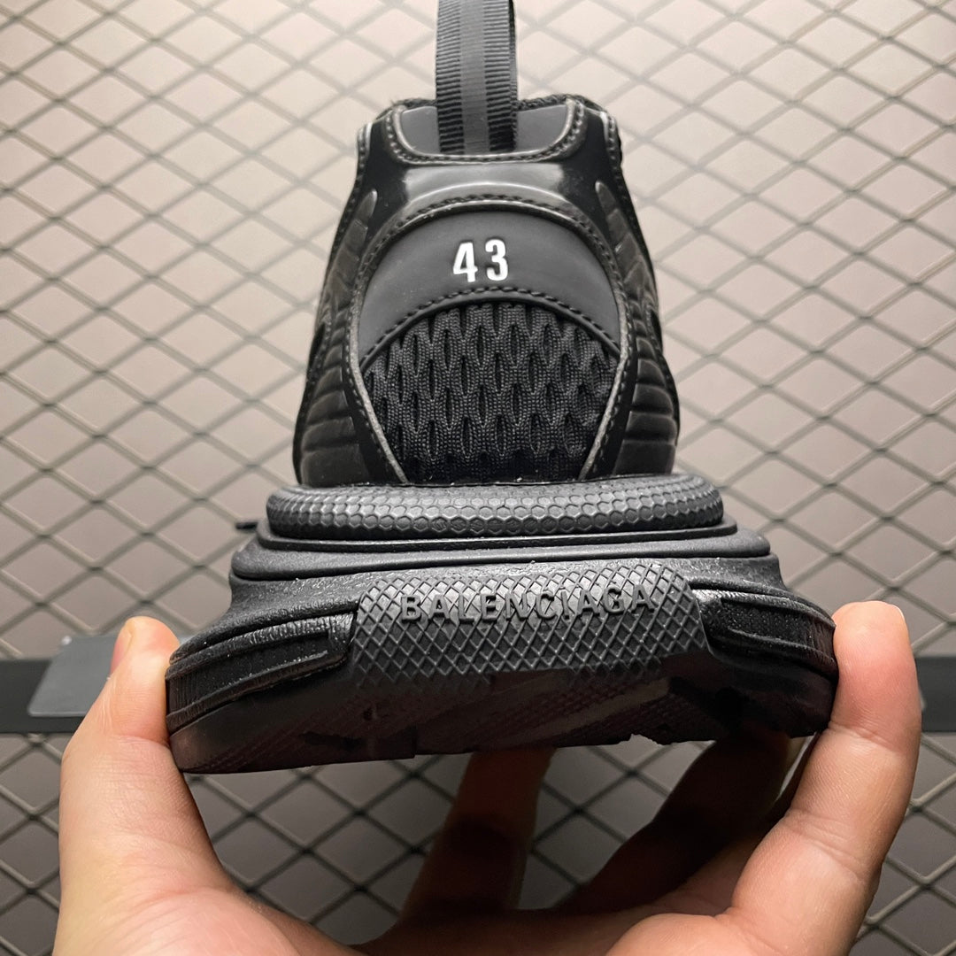 BALENCIAGA 3XL "Black"