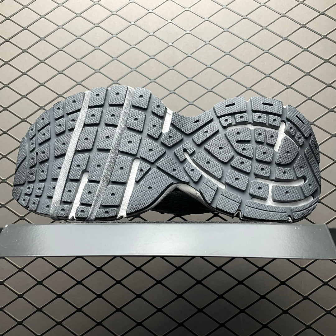 BALENCIAGA 3XL Sneaker "Grey/White/Red"