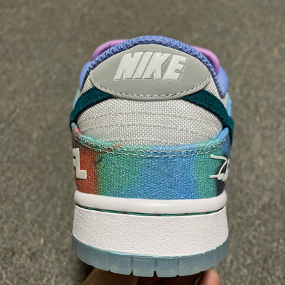 Futura × Nike SB Dunk Low "White and Geode Teal