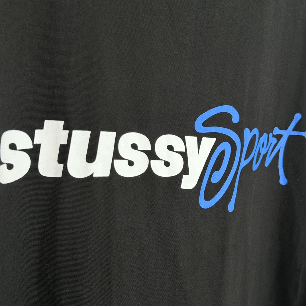 Stussy Sport Script Tee - BLACK  スポーツ スクリプト T シャツ-BLACK